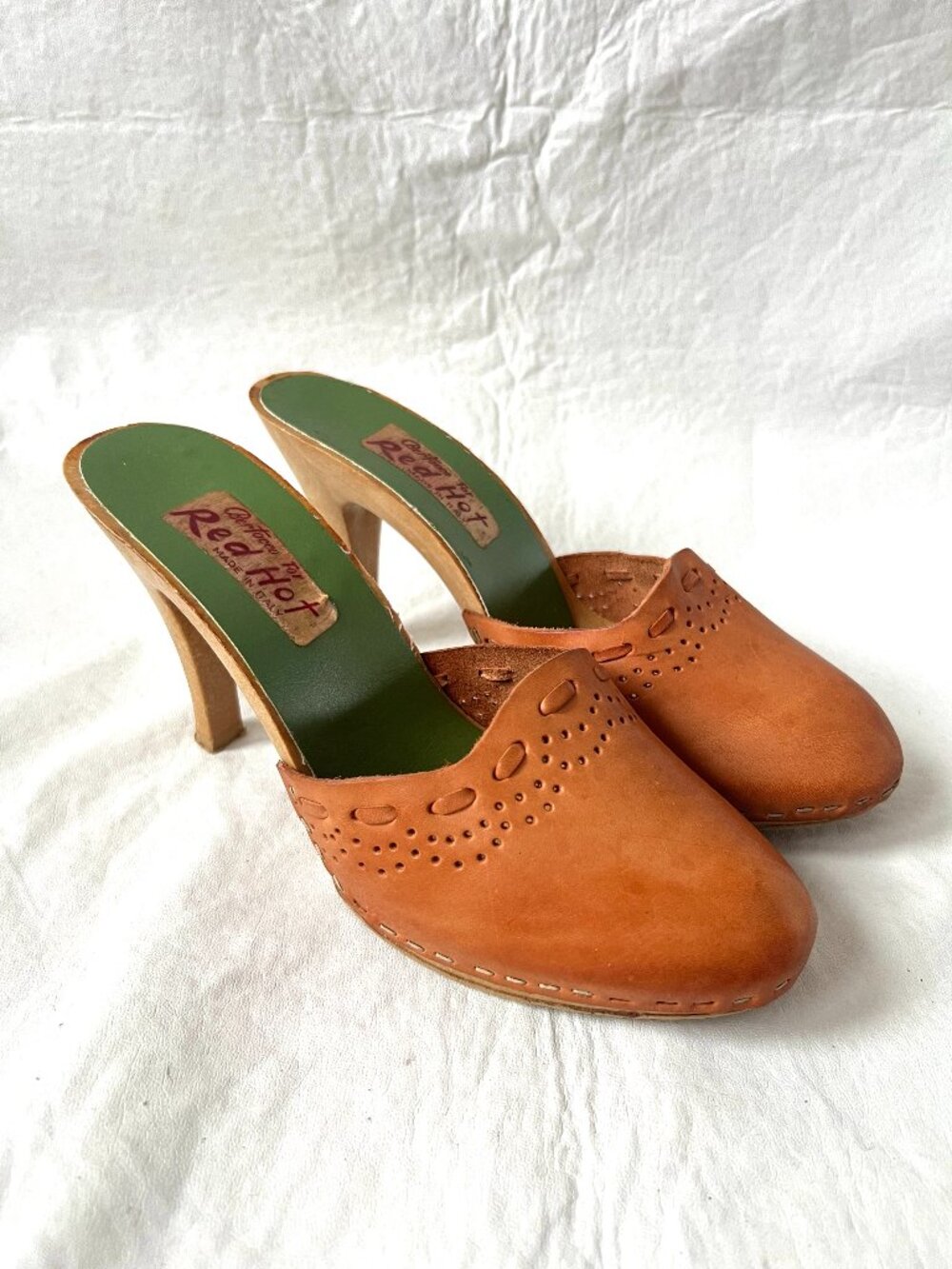 Vintage high heel mules brown leather plastic platform US 8 EU 39 1970s Red Hot